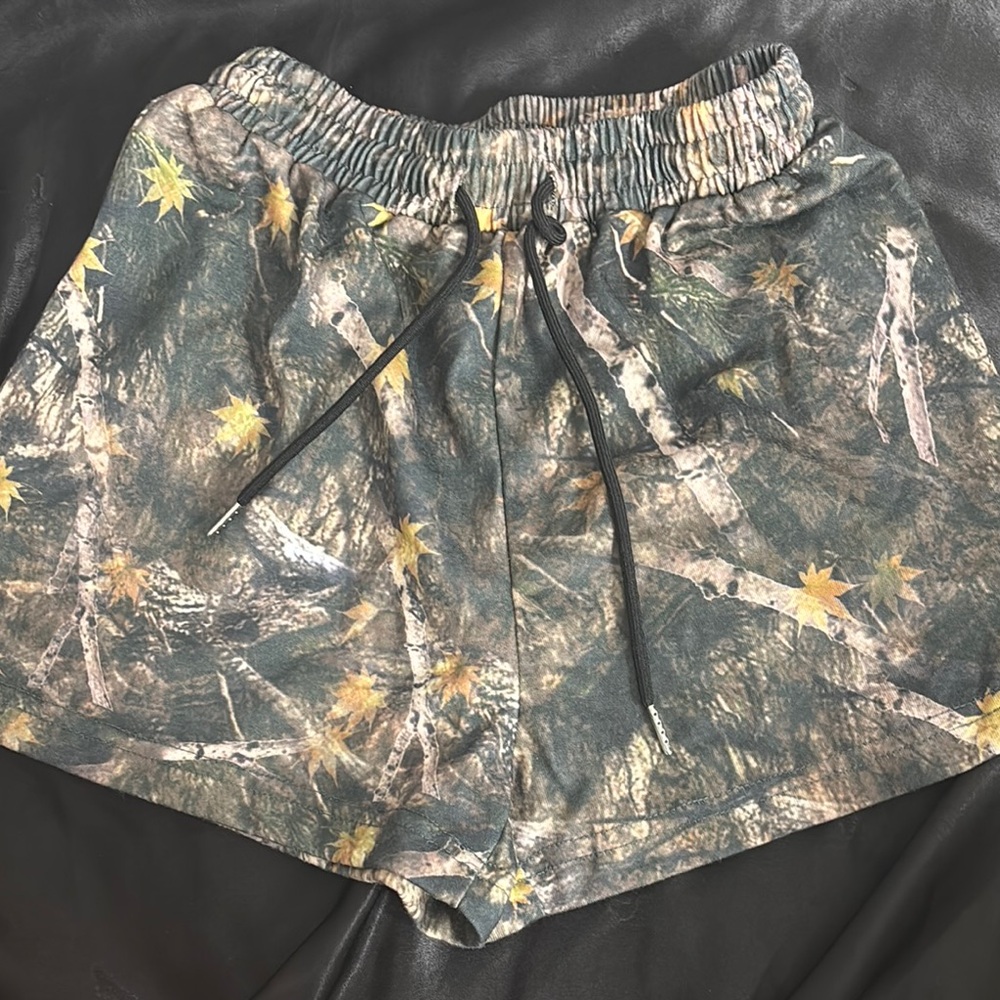 Women’s Camouflage Print Shorts